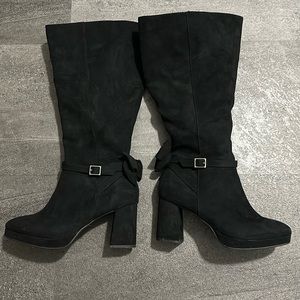 Torrid Bow and Buckle Knee Boot (WW) In like new condition. Adorable bow on heel